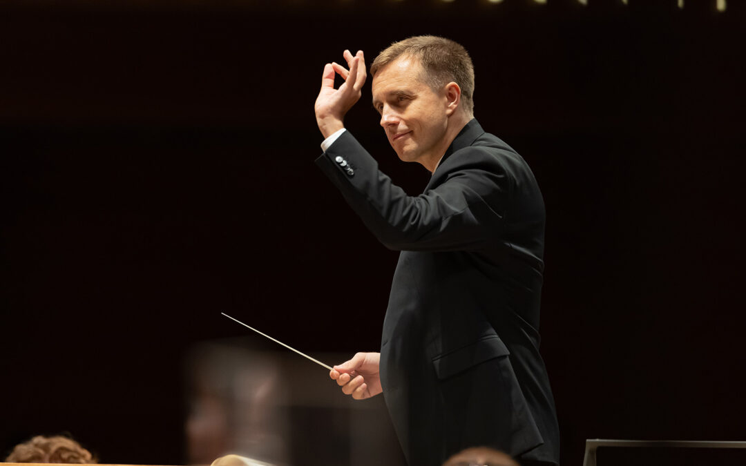 Vasily Petrenko Acclaimed for “the sharpest dramatic intensity”, “empathy and clarity”, “personal and engaging throughout” his Debut with Royal Concertgebouw Orchestra and Dutch National Opera
